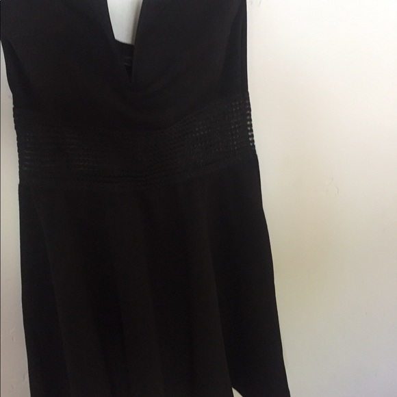 Dresses - Picture 7 of 8